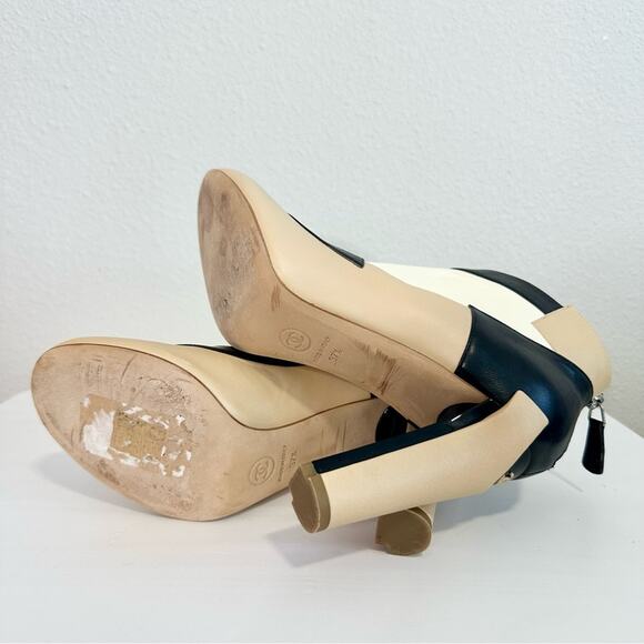 Chanel Color Block Ankle Boots with CC Logo Size EU 37.5 Black & Beige - Picture 8 of 10